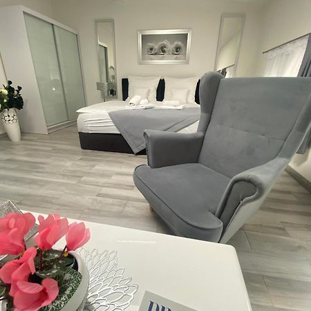 Rezydencja Mysliwska - Apartamenty Κοστζαλίν Εξωτερικό φωτογραφία