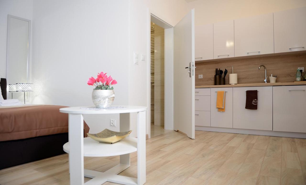 Rezydencja Mysliwska - Apartamenty Κοστζαλίν Εξωτερικό φωτογραφία