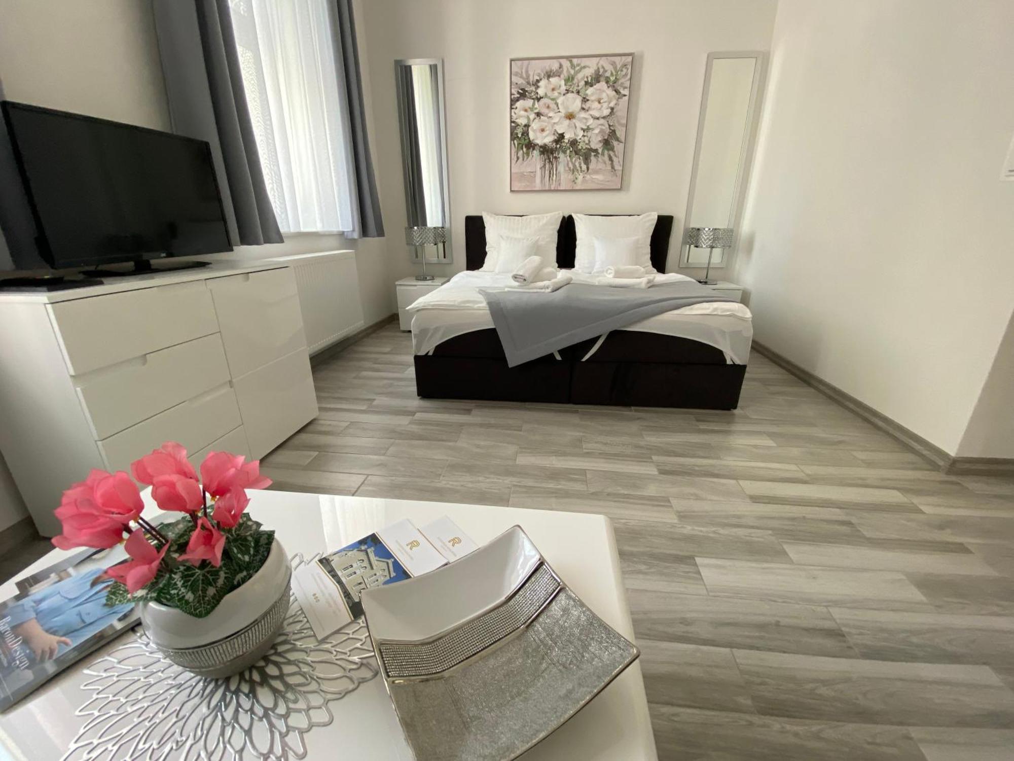 Rezydencja Mysliwska - Apartamenty Κοστζαλίν Εξωτερικό φωτογραφία